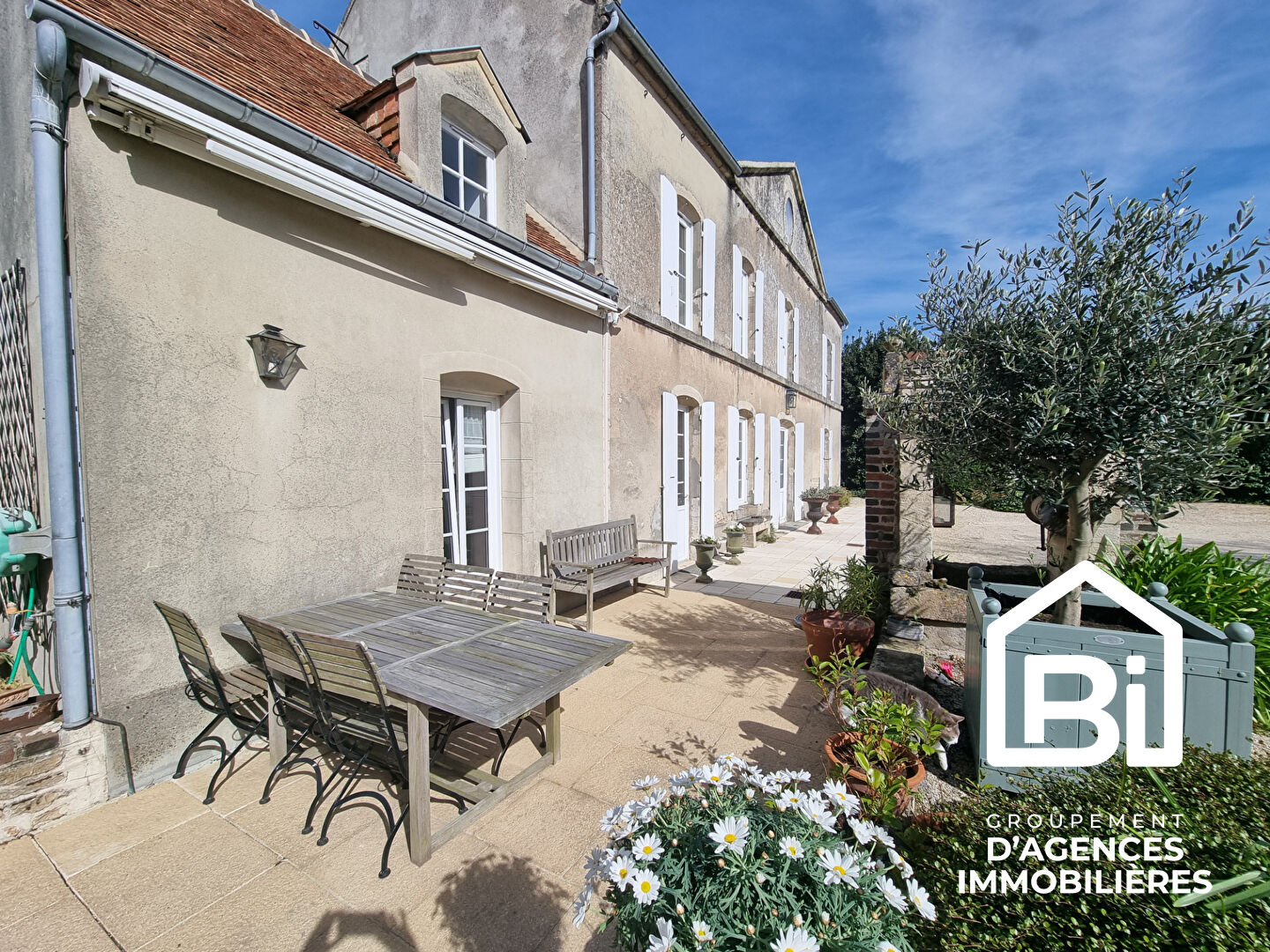 MAISON 210M²  7 CHAMBRES – CAEN NORD !!