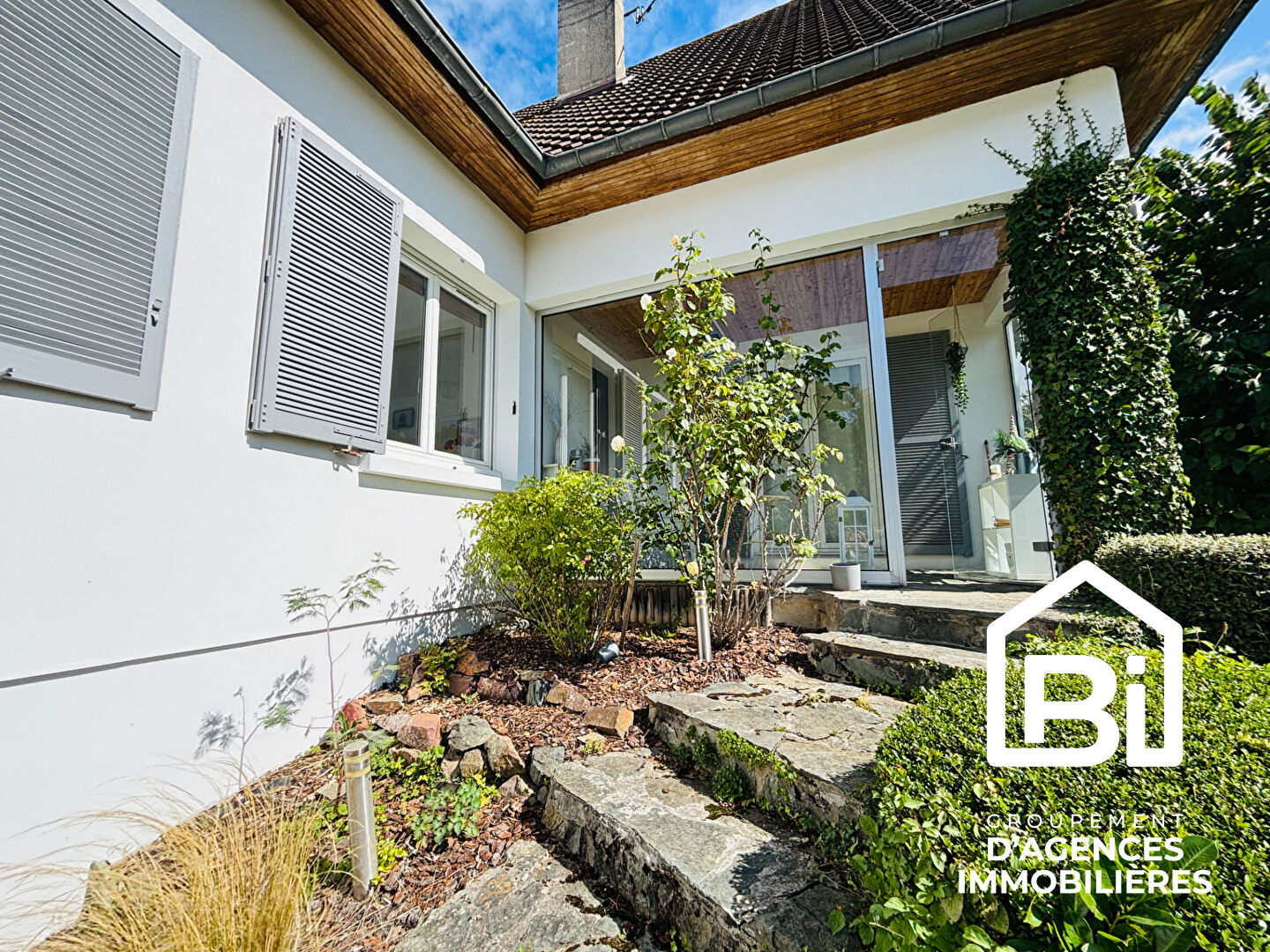 Maison Caen  sud de 210 m² ( 8 mns de la gare ).