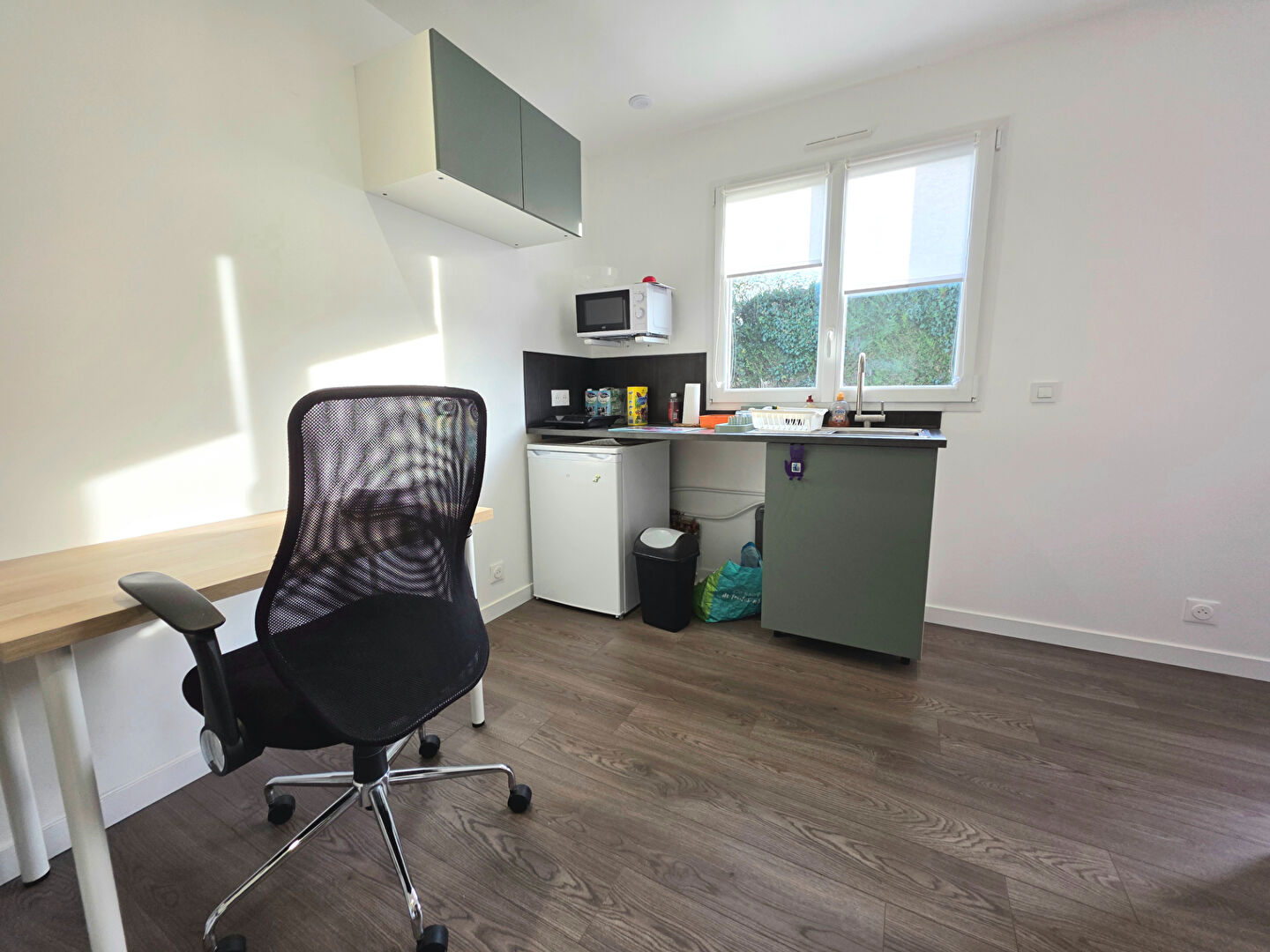 IIMMEUBLE DE RAPPORT 17 pièce(s) 330 m2